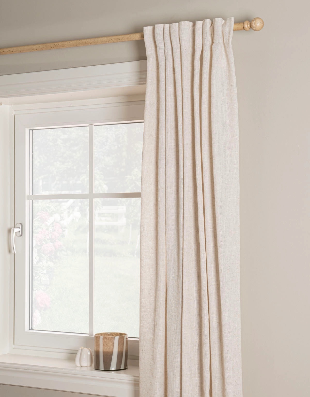 11118_gardinstång_antikvit_gardin