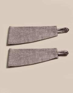 Brunt gardinomtag i textil