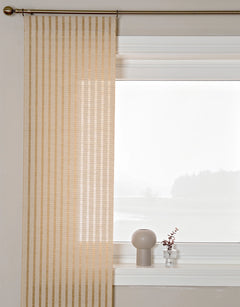 Randig rustik panelgardin i beige